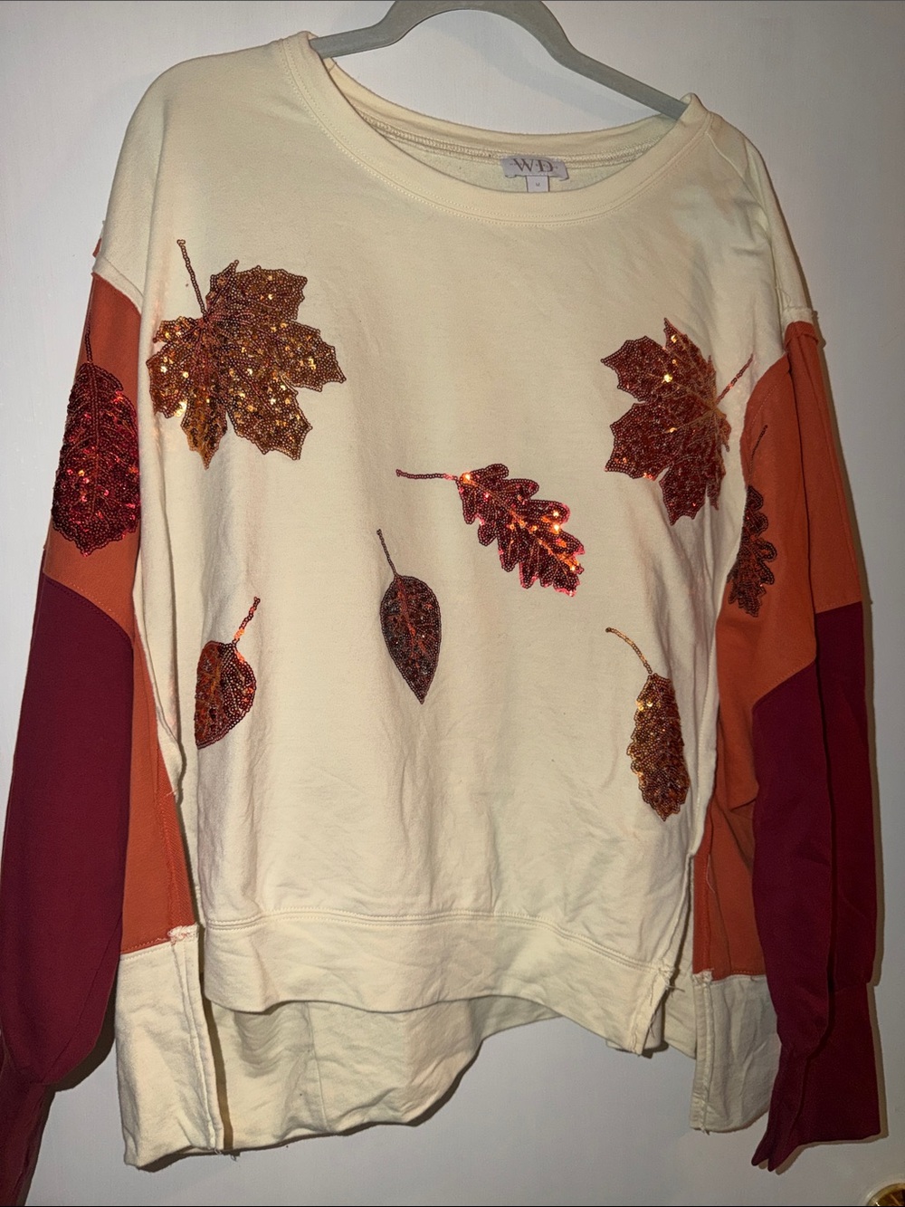 Women's Cream Colorblock Sequin Leaf Sweatshirt